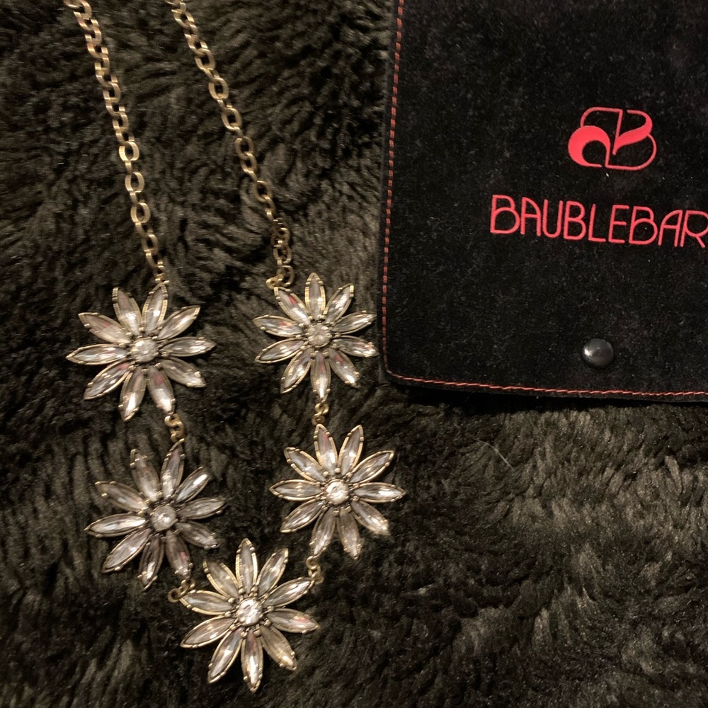 BaubleBar flower necklace